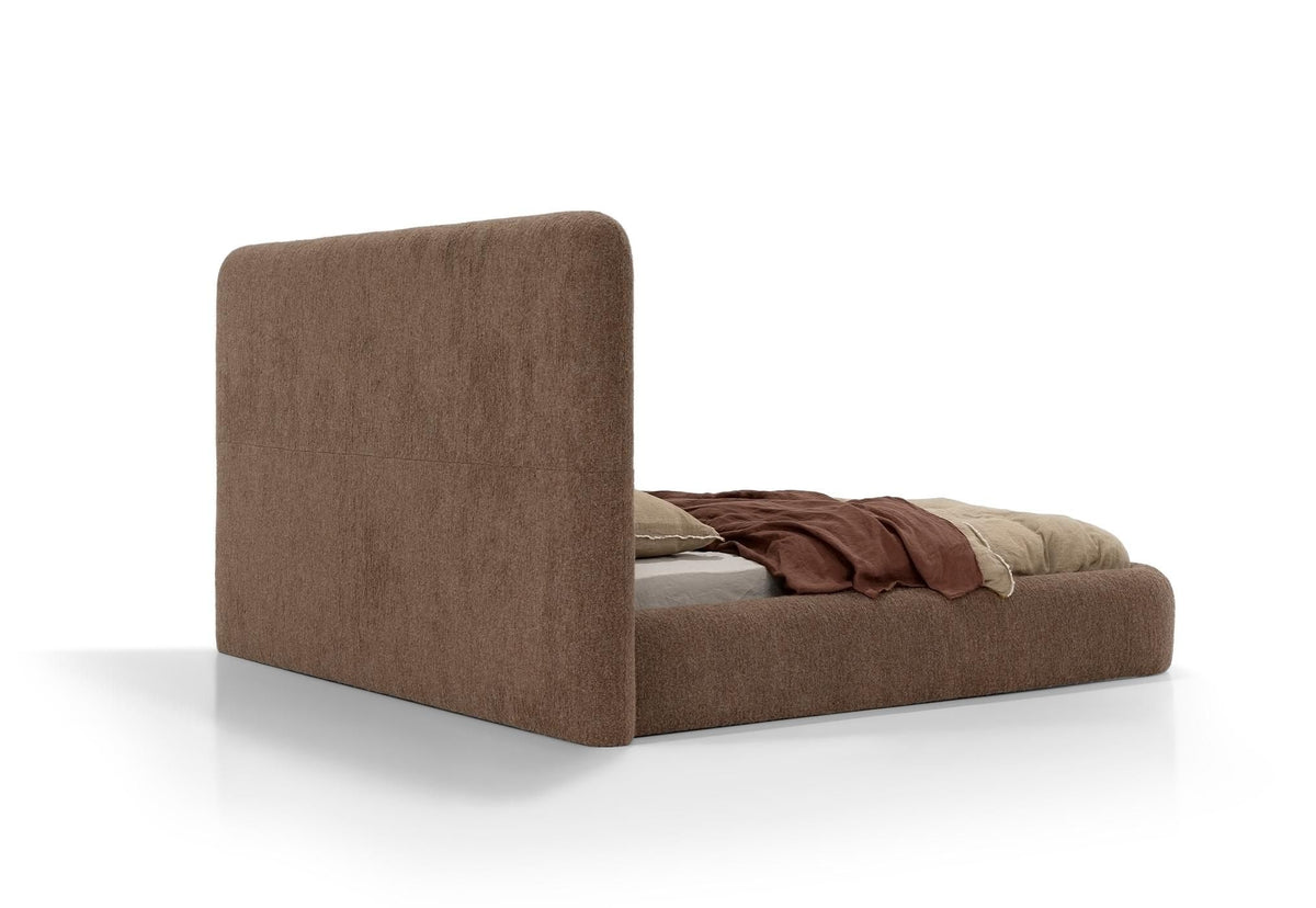 Verellen Crew king bed