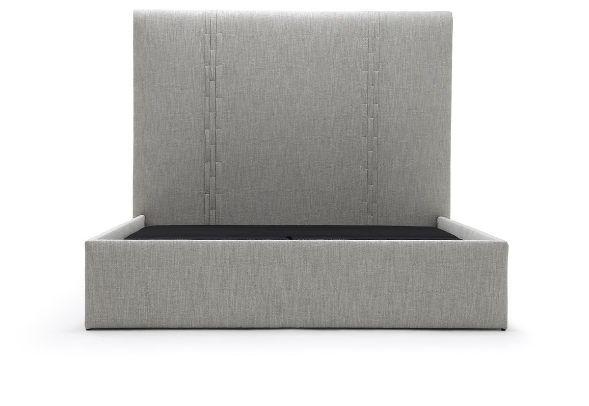 Verellen Emilio king bed in Pastel Linen